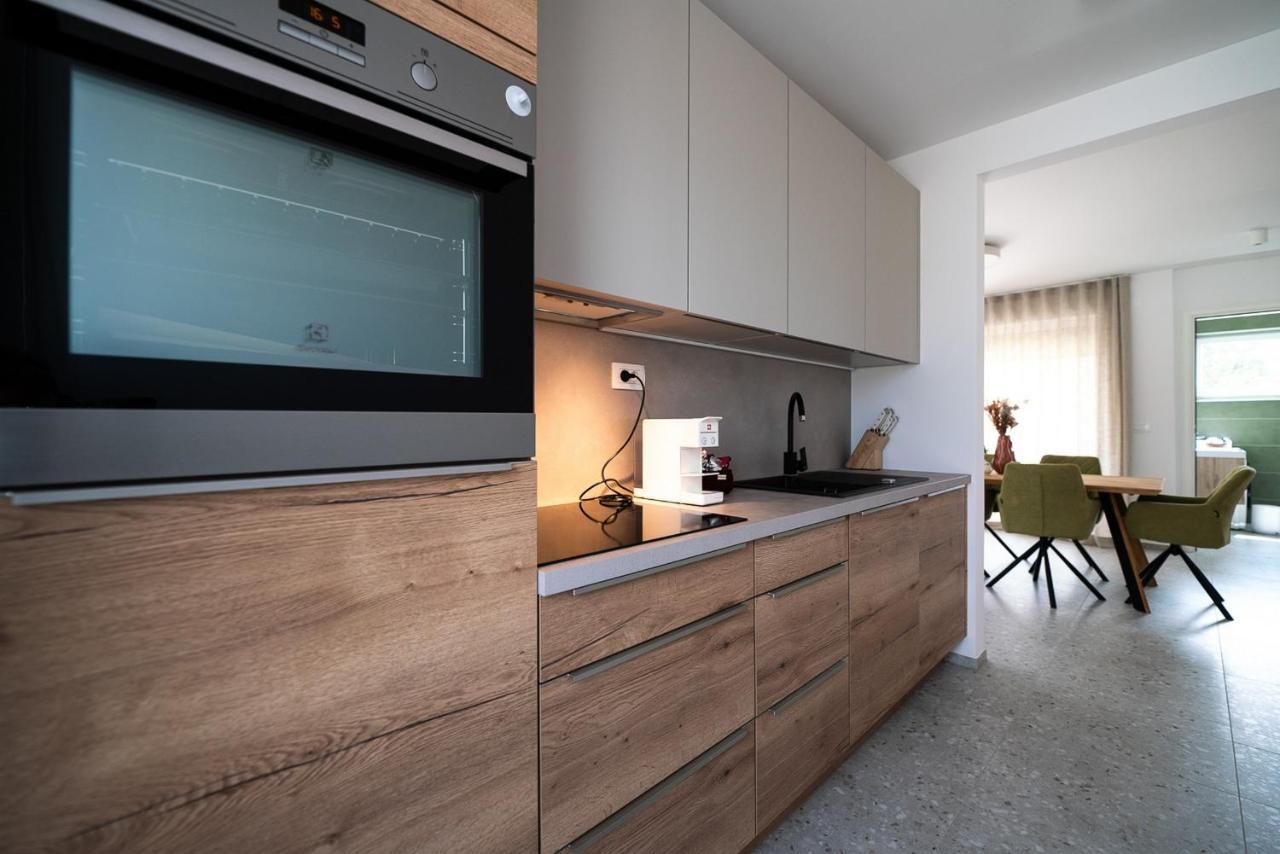 Apartments Kras 24 With Pool Sezana Exterior photo