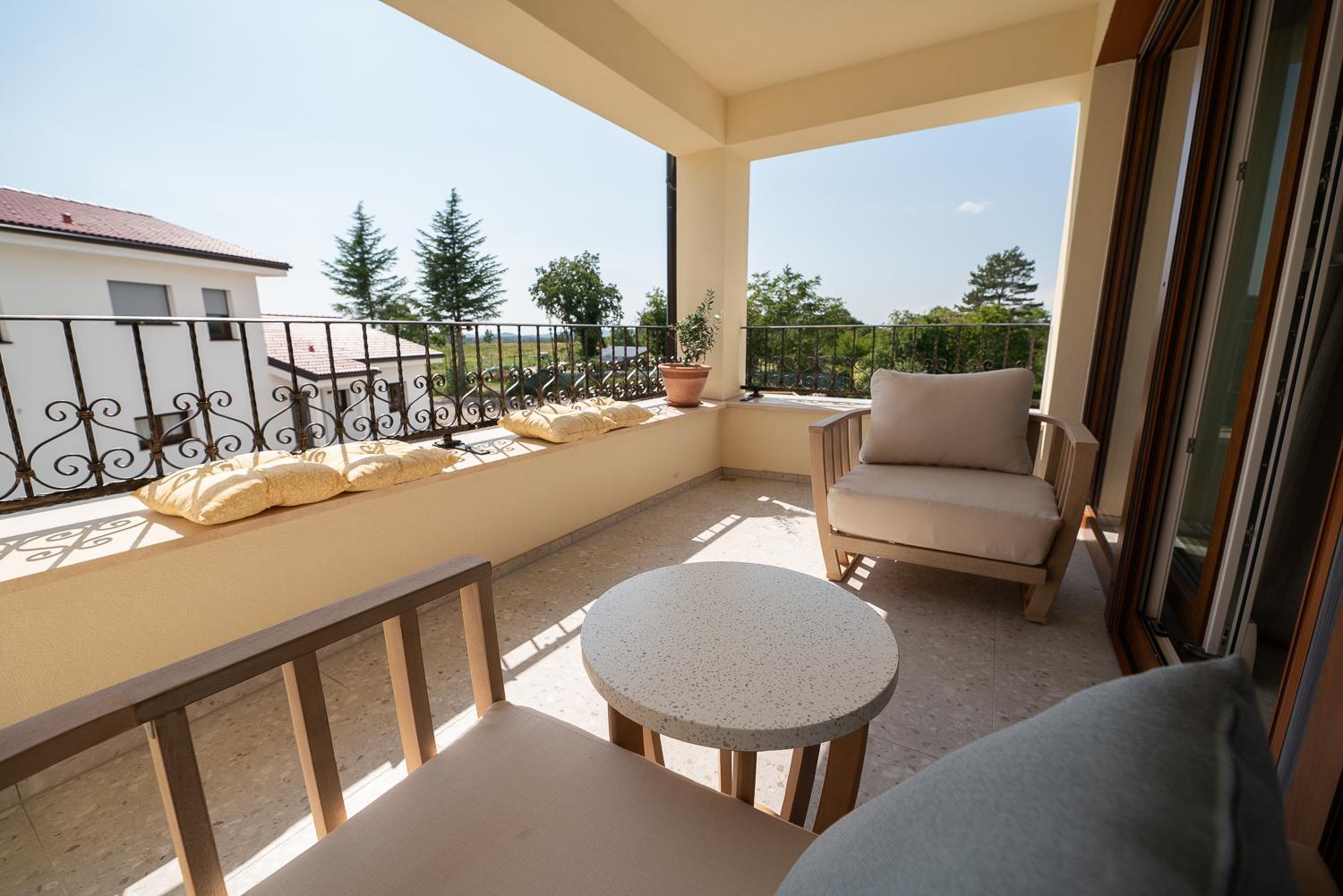 Apartments Kras 24 With Pool Sezana Exterior photo