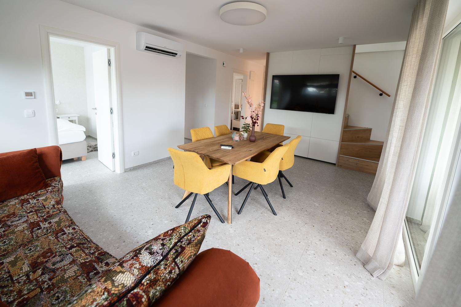 Apartments Kras 24 With Pool Sezana Exterior photo